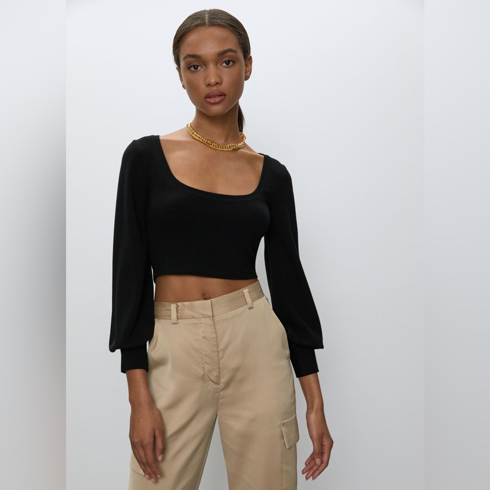 Aritzia Babaton Paxton Cuffed Longsleeve Black Low Scoop Neck Cropped Top Blouse